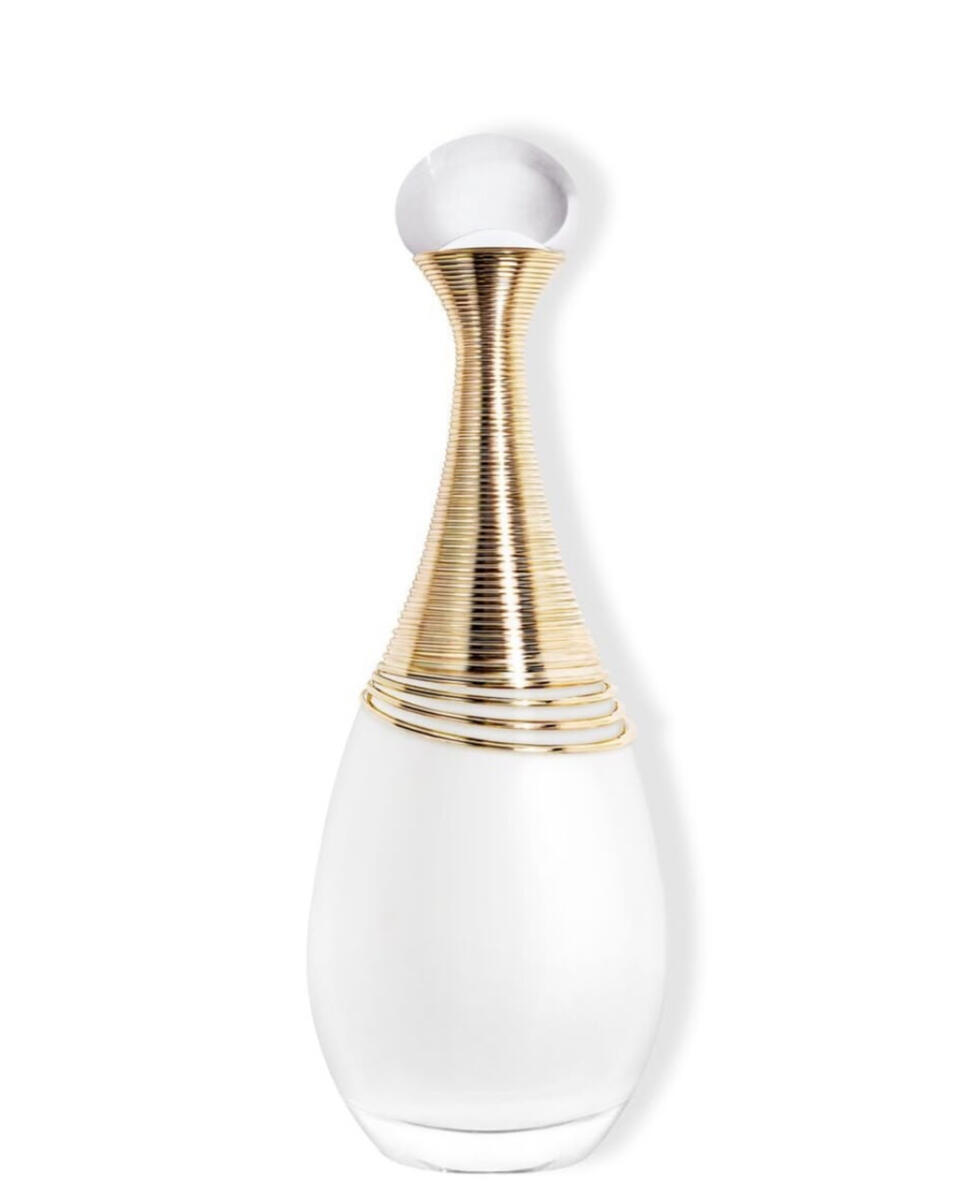 J'adore Parfum d'Eau Family Floral Occasion Day & Evening Season Spring • Summer Longevity Long-lasting Projection Moderate Olfactory Notes Top Neroli Heart Jasmine Sambac • Magnolia Base Honeysuckle Signature Pure, velvety and exceptionally fres