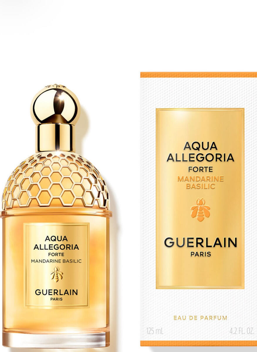 Aqua Allegoria Forte Mandarine Basilic Family Citrus • Aromatic Occasion Daytime Season Spring • Summer Longevity Long-lasting Projection Moderate Olfactory Notes Top Mandarin • Orange • Bergamot Heart Basil • Green Tea Base Cedarwood • Sandalwood