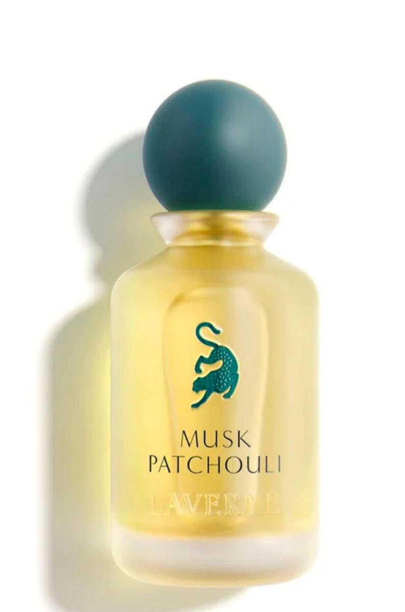 Musk Patchouli Family Woody • Musky Occasion Day & Evening Season Autumn • Winter Longevity Exceptional Projection Moderate to Strong Olfactory Notes Top Bergamot • Pink Pepper Heart Patchouli • Cedarwood Base White Musk • Amber • Sandalwood